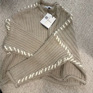 En Saison Alyza sweater NWT Large